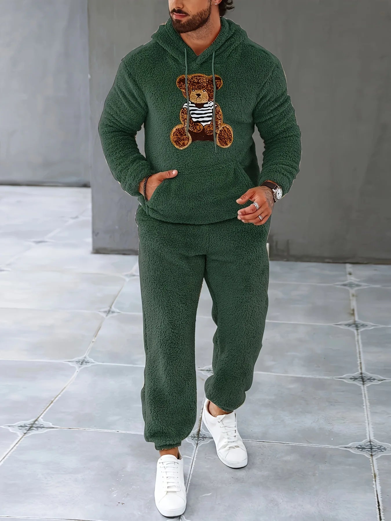 https://ae01.alicdn.com/kf/Sd1dfaf653d154b62bf3477729a1aff36f/Personalized-Fashion-Bear-Hoodie-Pants-Set-Autumn-Winter-Thickened-Warm-Men-s-Hoodie-Set-Comfortable-and.jpg